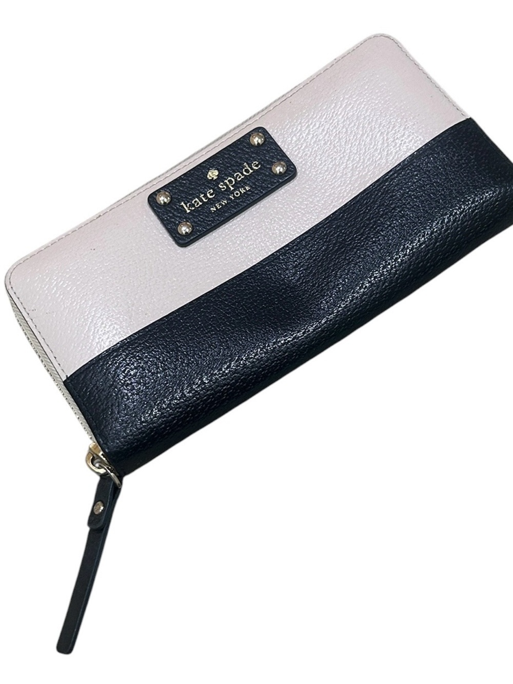 kate spade New York Two-Tone Black & cream pebble leather Zip Wallet